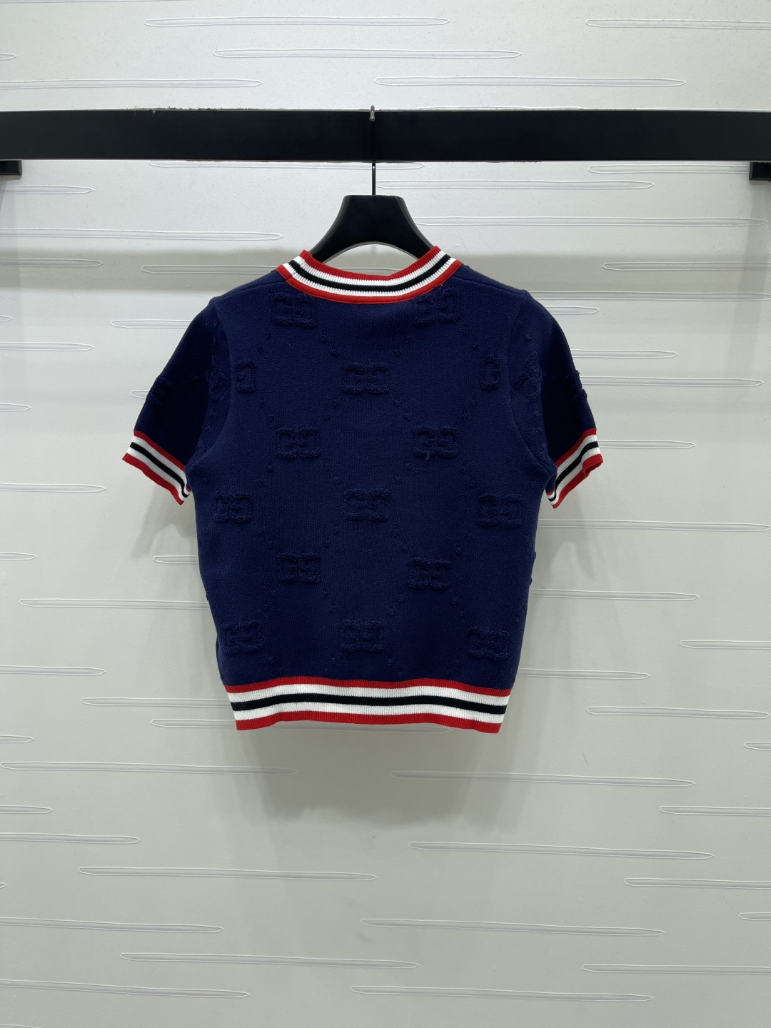 Women's short sleeves